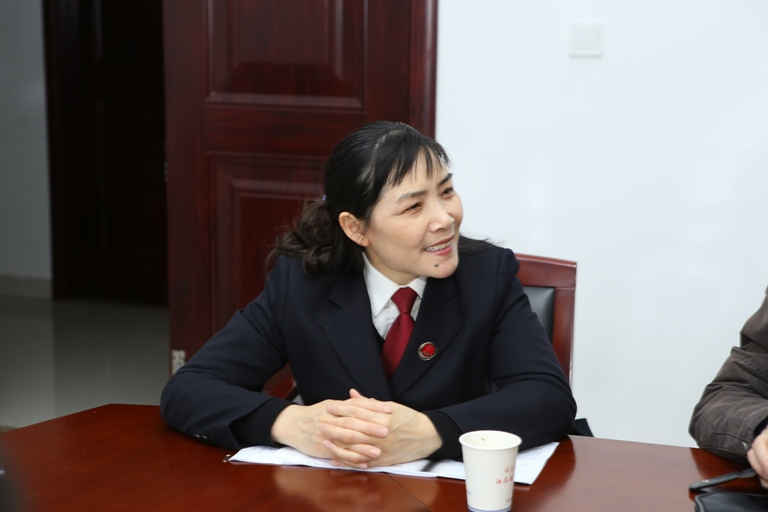 省电视台记者一行至我院采访党组成员,检委会专职委员丁明霞